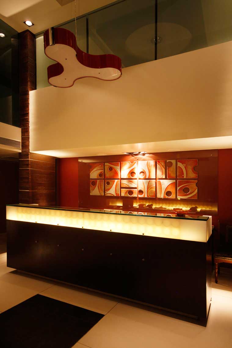 hotel-Pancharatna-reception-desk